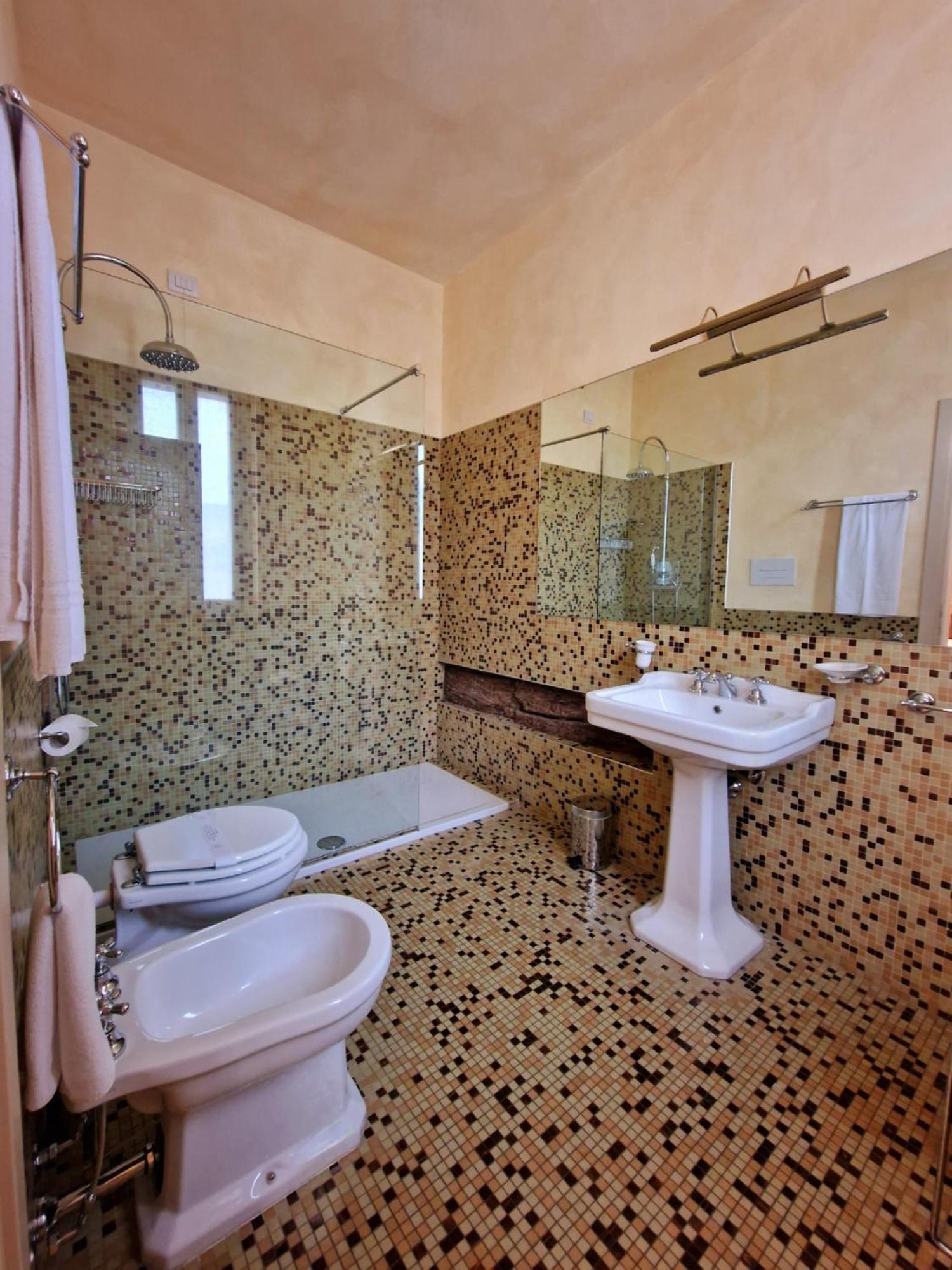 קרמה Relais Vimercati מראה חיצוני תמונה